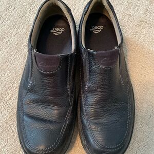 Mens black AEBO leather loafer- Clark’s brand